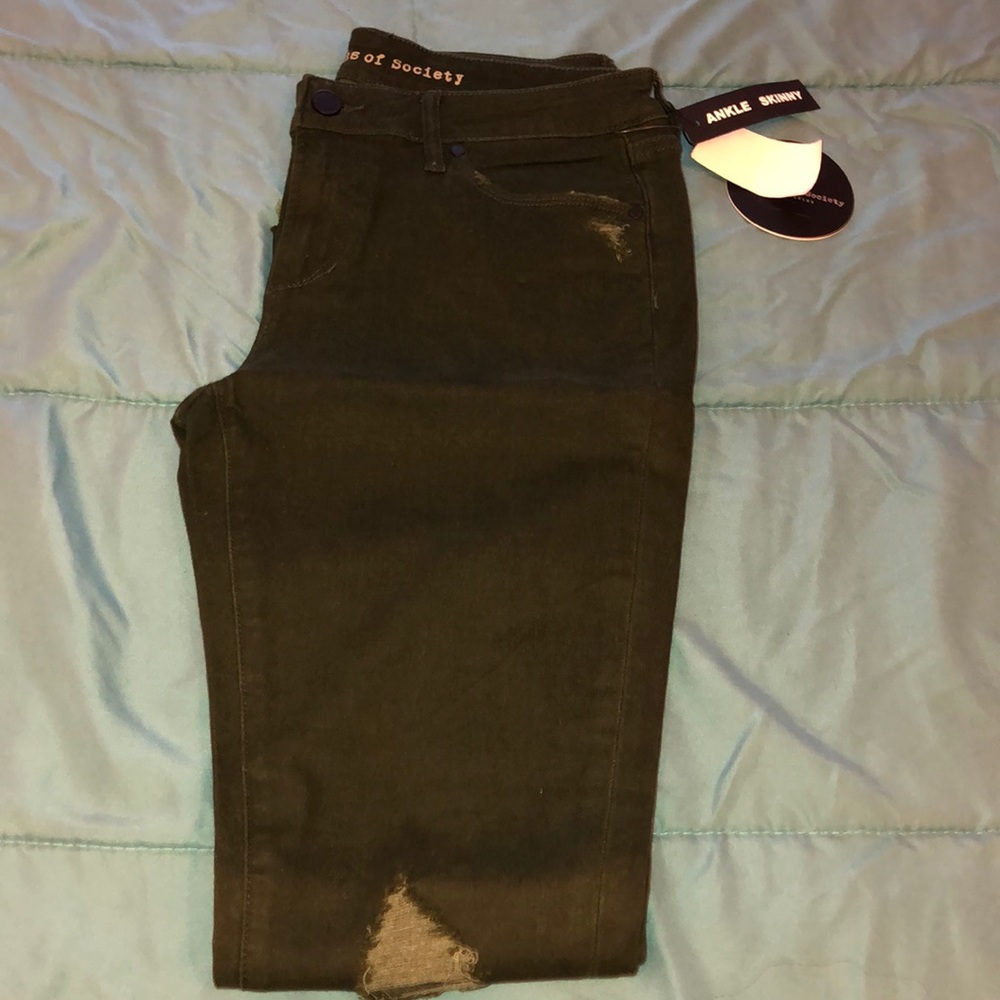 Skinny jeans